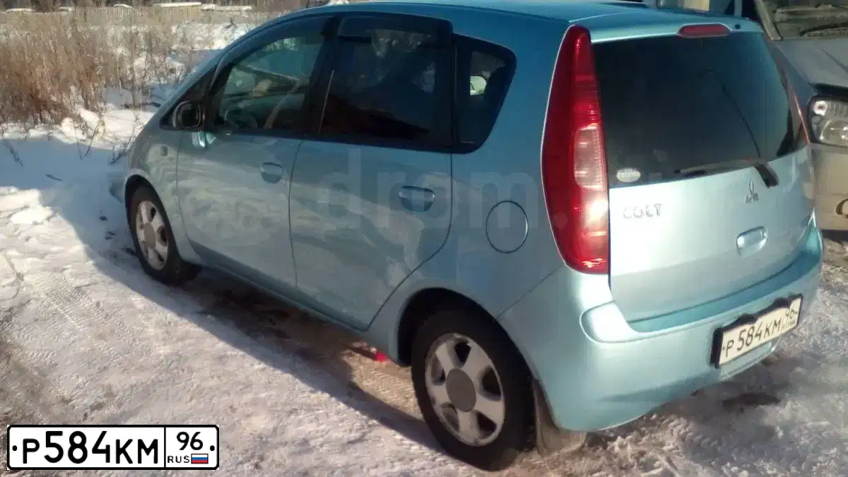 Фото автомобиля MITSUBISHI COLT, 2002 — госномер А095КС172