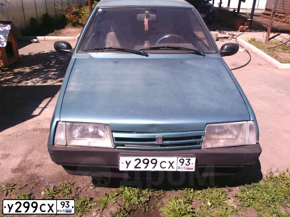 Фото автомобиля LADA 2108 SAMARA, 1999 — госномер А285ХТ92. Цвет: Серебристо-зелено-голубой