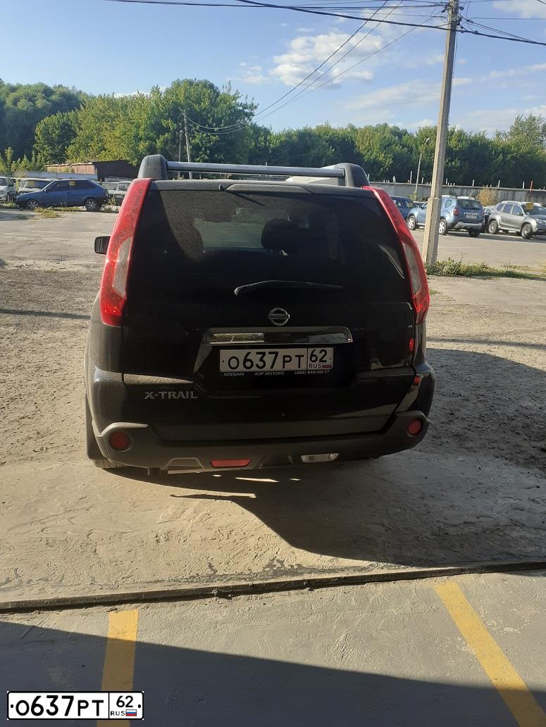 Фото автомобиля NISSAN X-TRAIL, 2013 — госномер О637РТ62. Цвет: ЧЕРНЫЙ