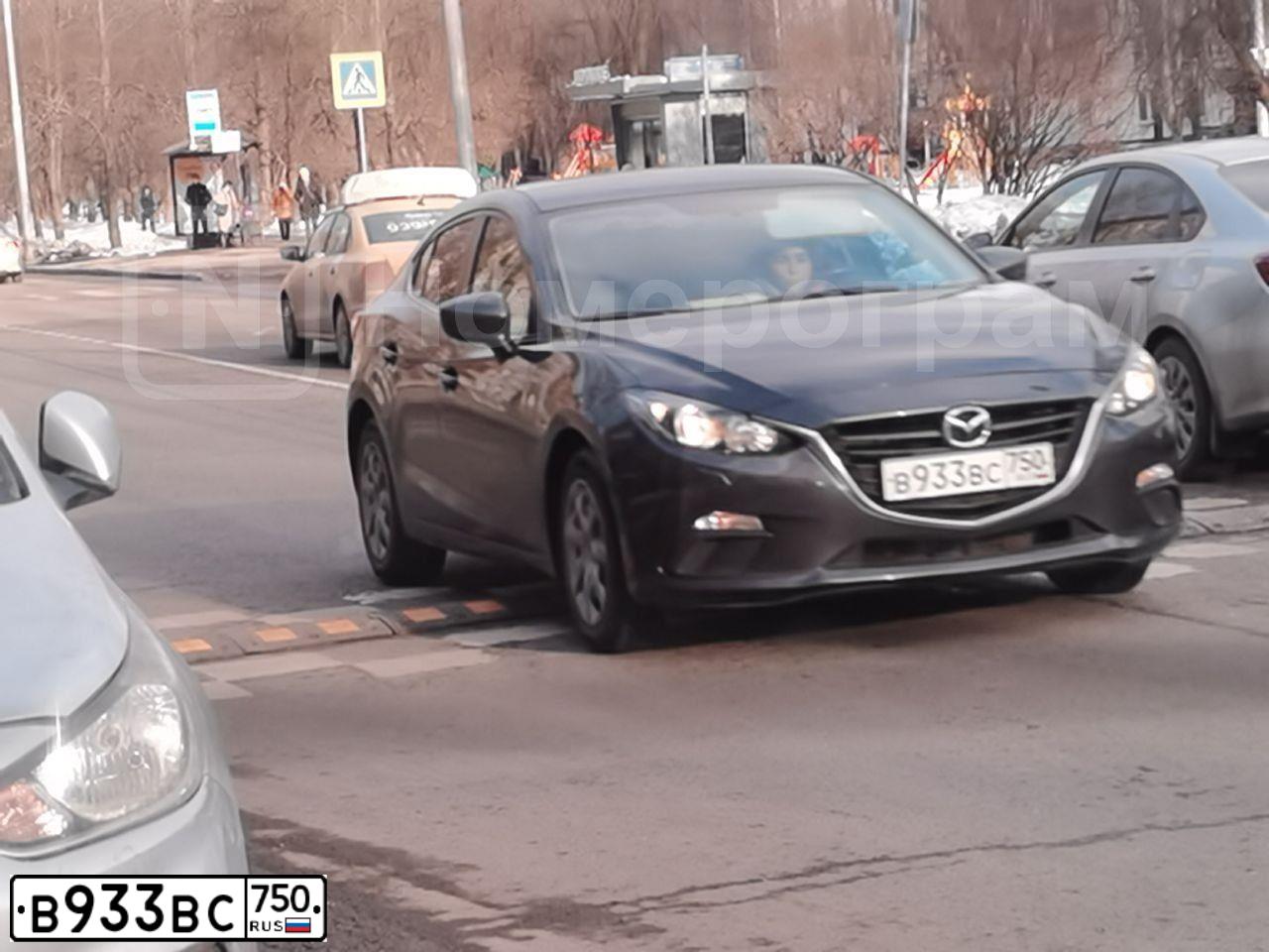 Фото автомобиля MAZDA 3, 2013 — госномер М660НА13. Цвет: СЕРЫЙ ТЕМНЫЙ