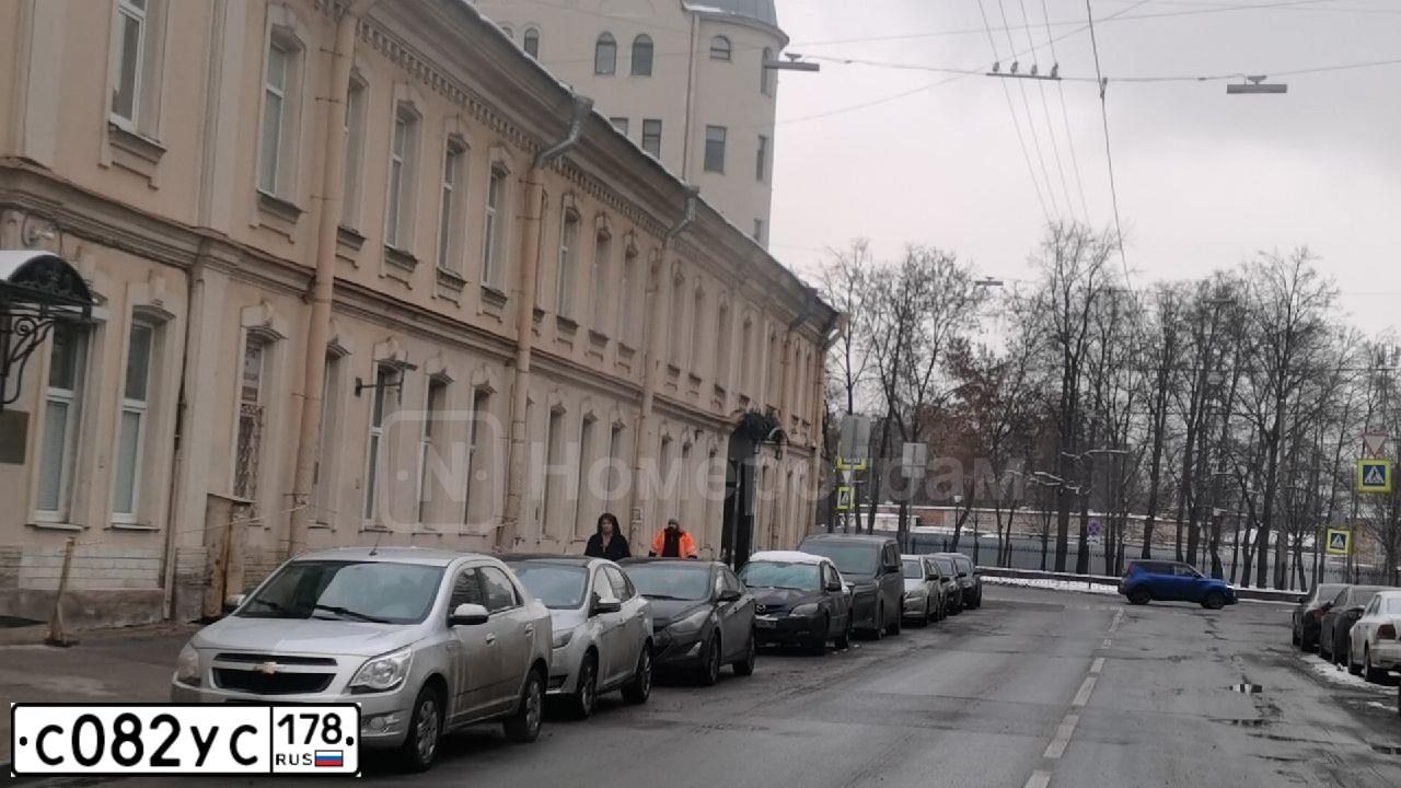 Фото автомобиля BMW 320I, 1992 — госномер О199ВН134. Цвет: ЧЕРНЫЙ МЕТАЛЛИК