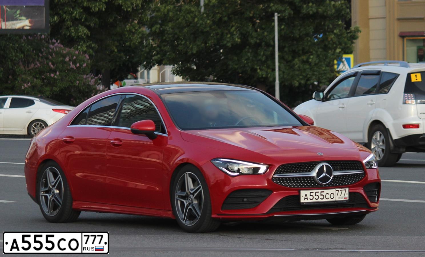 Фото автомобиля МЕРСЕДЕС-БЕНЦ CLA200, 2019 — госномер А582КР977. Цвет: КРАСНЫЙ