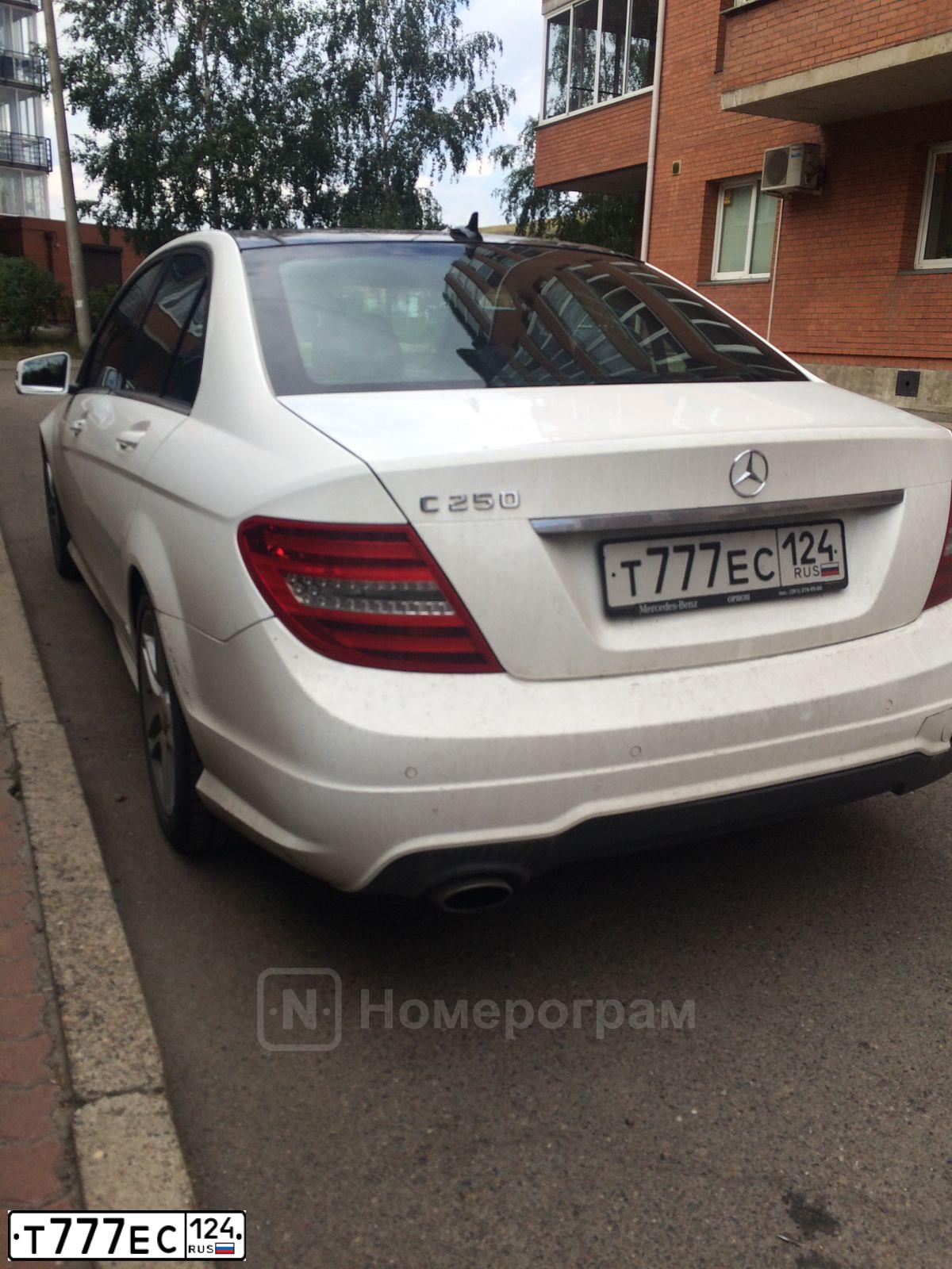 Фото автомобиля MERCEDES C-KLASSE, 2013 — госномер Т777ЕС124. Цвет: БЕЛЫЙ