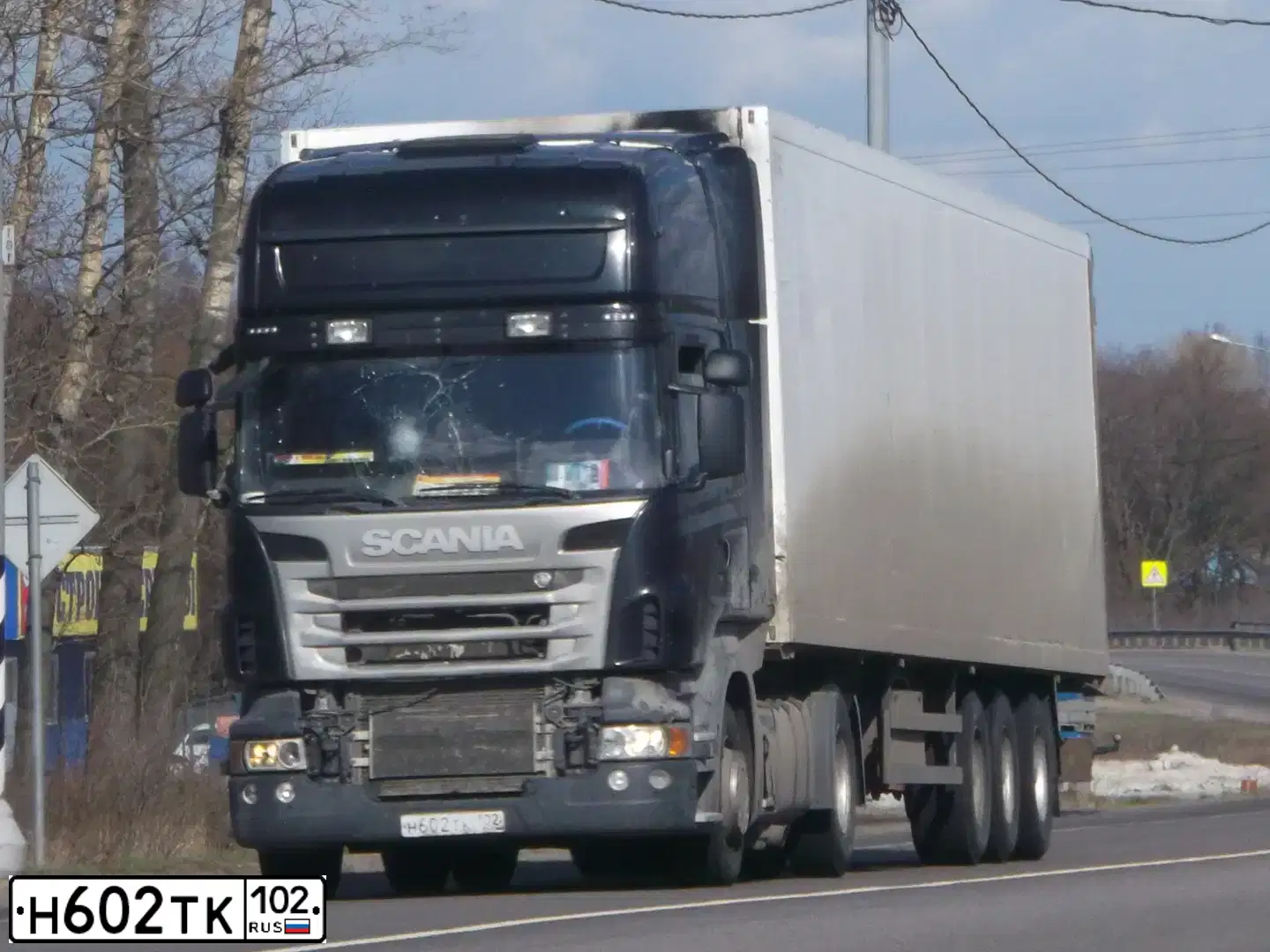 Фото автомобиля SCANIA SERIE R /4X2/, 2009 — госномер Н602ТК102. Цвет: ЧЕРНЫЙ