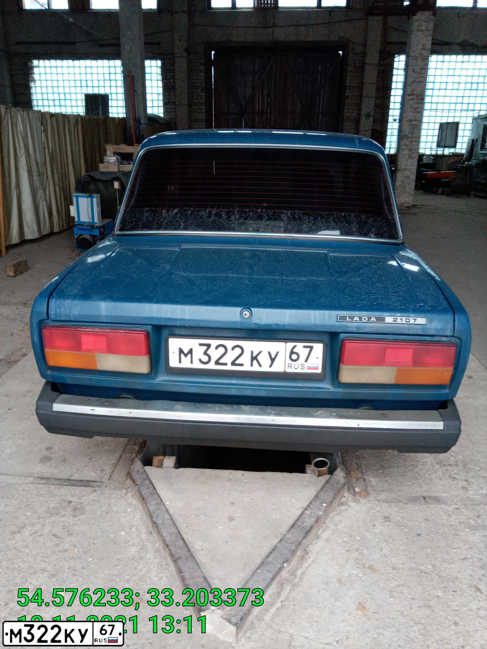 Фото автомобиля LADA 2107, 2008 — госномер М322КУ67. Цвет: сине-зеленый