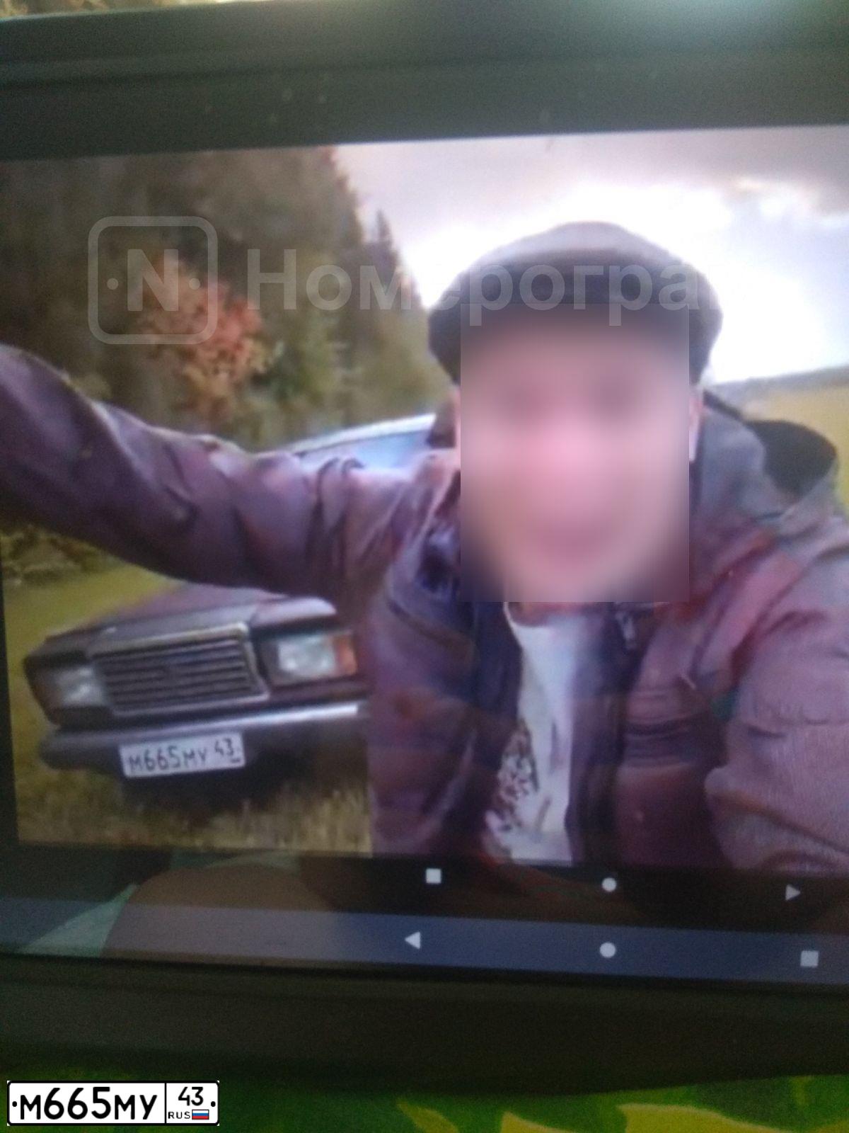 Фото автомобиля LADA 2107, 2007 — госномер М665МУ43. Цвет: ТЕМНО-ВИШНЕВЫЙ