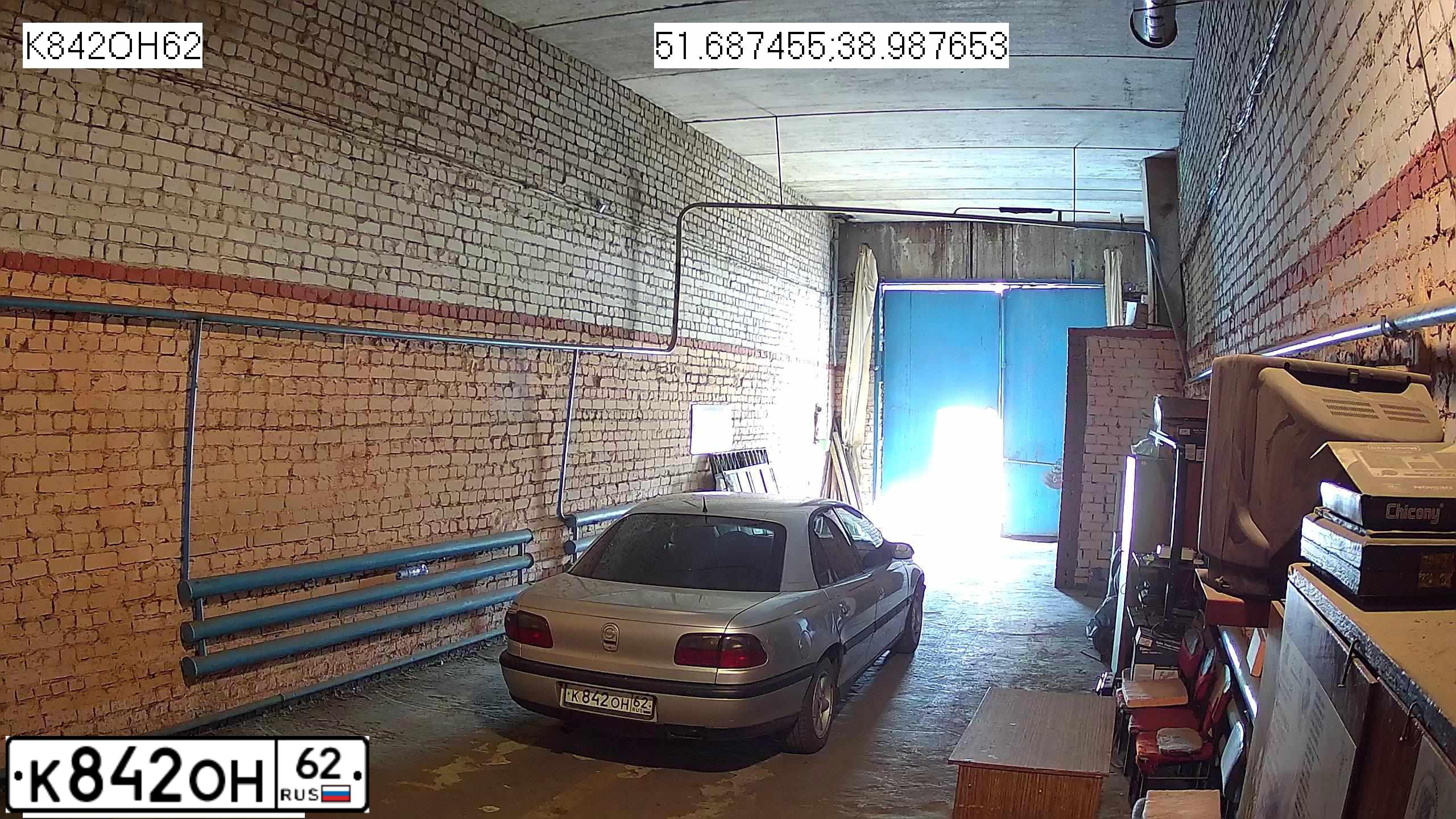 Фото автомобиля OPEL OMEGA, 1999 — госномер А530АУ180. Цвет: Белый