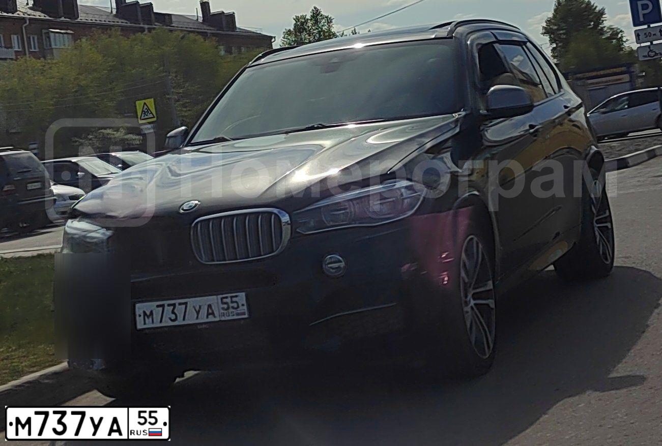 Фото автомобиля BMW X5, 2005 — госномер М737УА55. Цвет: ЧЕРНЫЙ