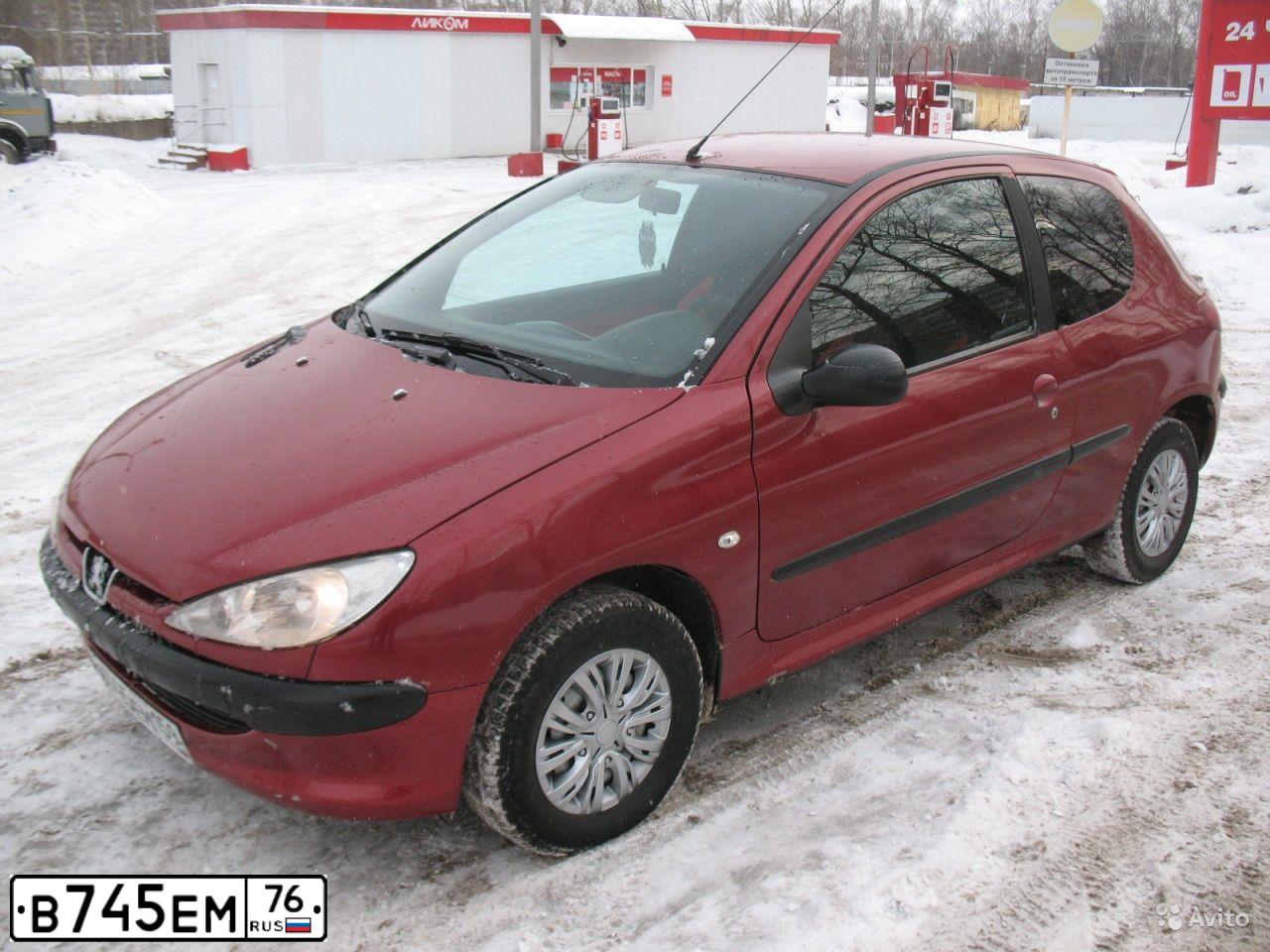 Фото автомобиля SUBARU IMPREZA, 1999 — госномер В745ЕМ76. Цвет: ТЕМНО-ЗЕЛЕНЫЙ
