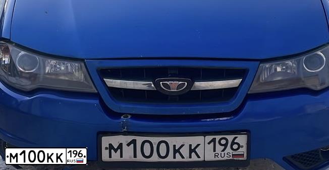 Фото автомобиля DAEWOO NEXIA, 2012 — госномер Е151РТ124. Цвет: синий