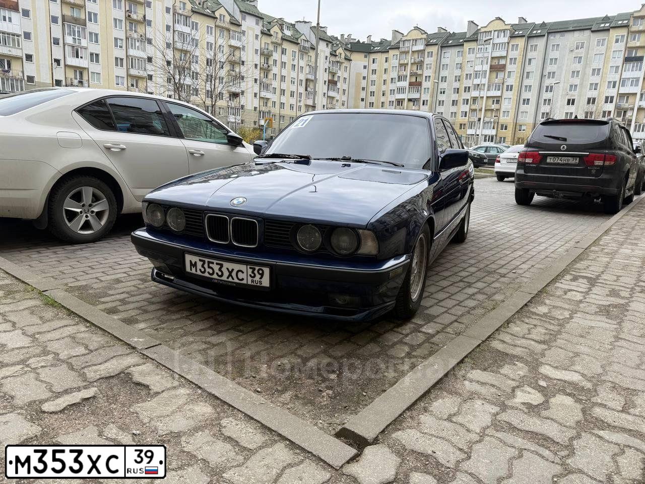 Фото автомобиля BMW SERIE 7, 1994 — госномер М353ХС39. Цвет: ЧЕРНЫЙ