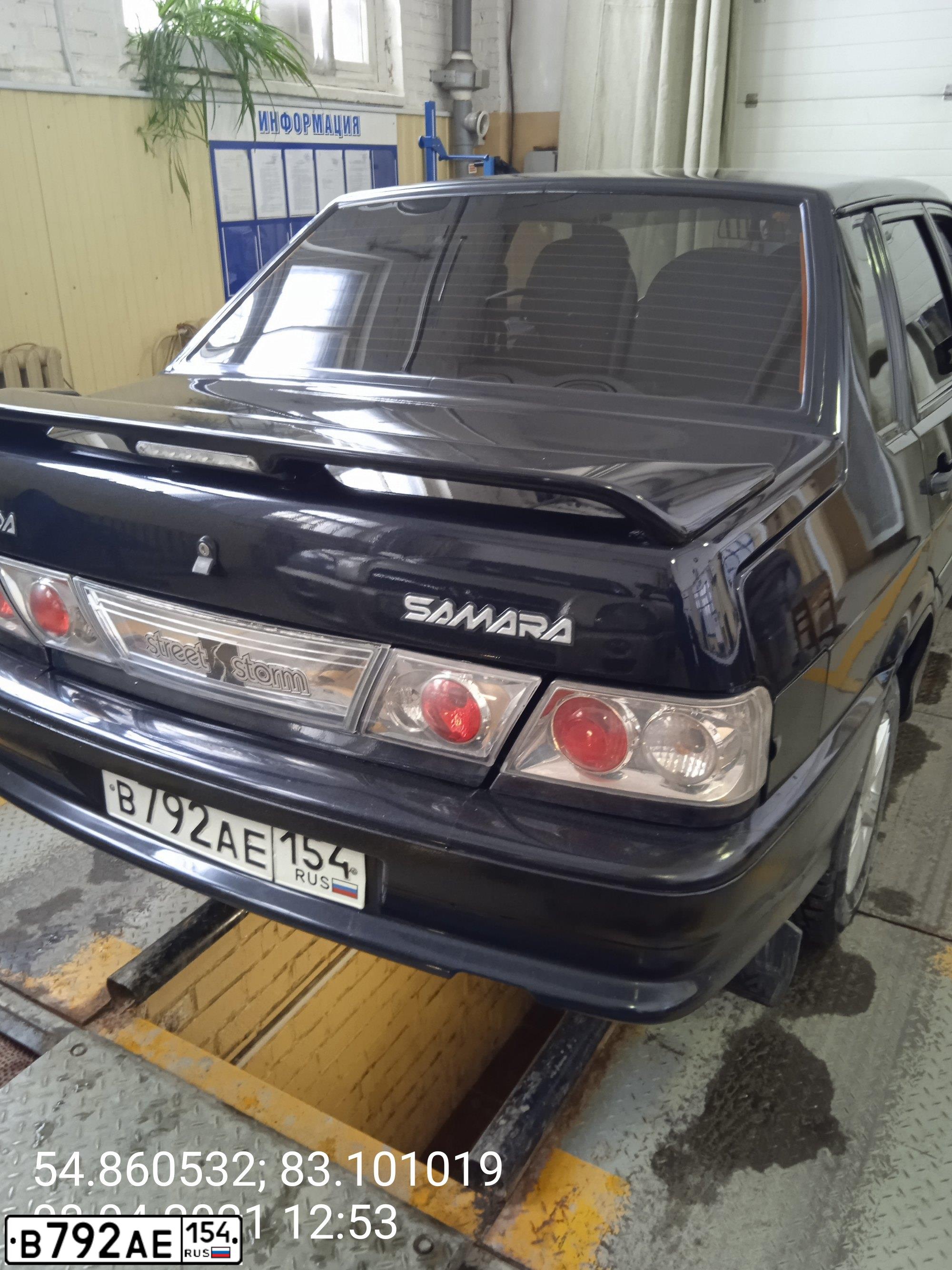Фото автомобиля LADA 2115 SAMARA, 2005 — госномер В792АЕ154. Цвет: ГРАФИТОВЫЙ МЕТАЛЛИК