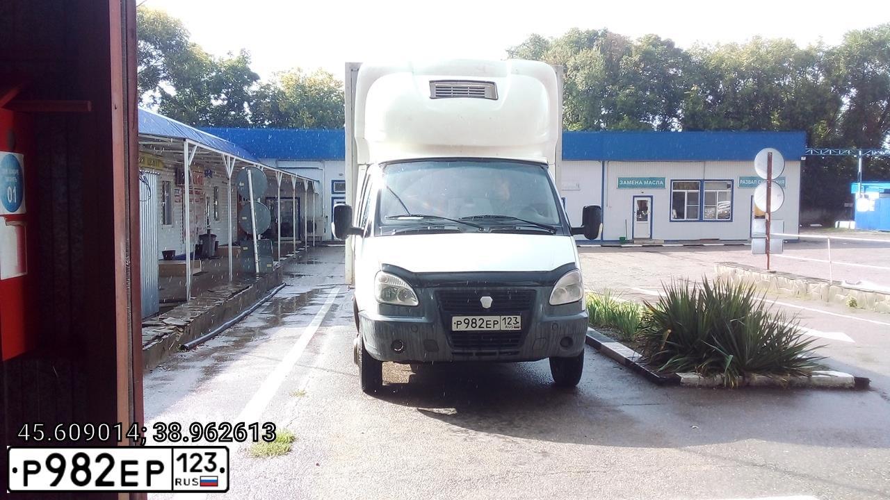 Фото автомобиля GAZ 3302 EL, 2012 — госномер Р982ЕР123. Цвет: Белый