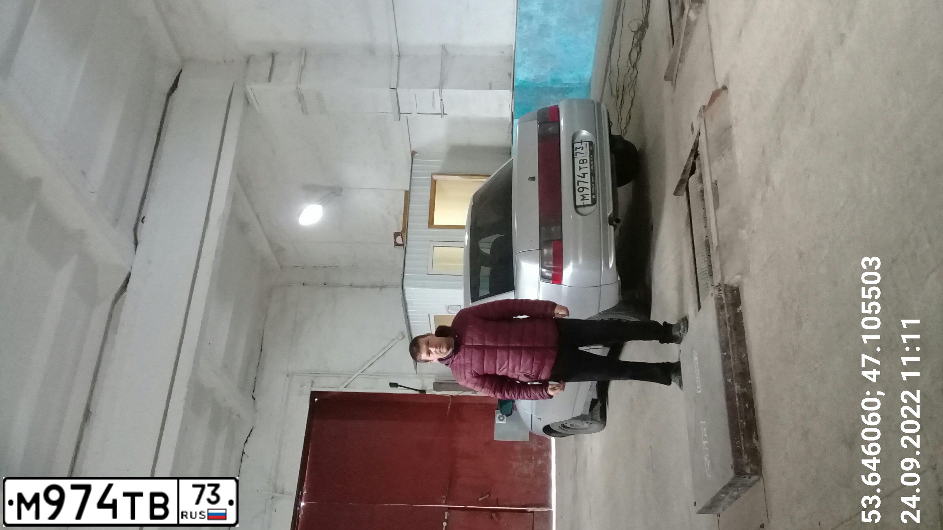 Фото автомобиля LADA 2110 LADA, 2005 — госномер М974ТВ73. Цвет: СВЕТЛО-СЕРЕБРИСТЫЙ МЕТАЛЛ