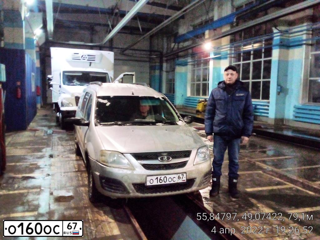 Фото автомобиля LADA LARGUS, 2013 — госномер О160ОС67. Цвет: Серебристый