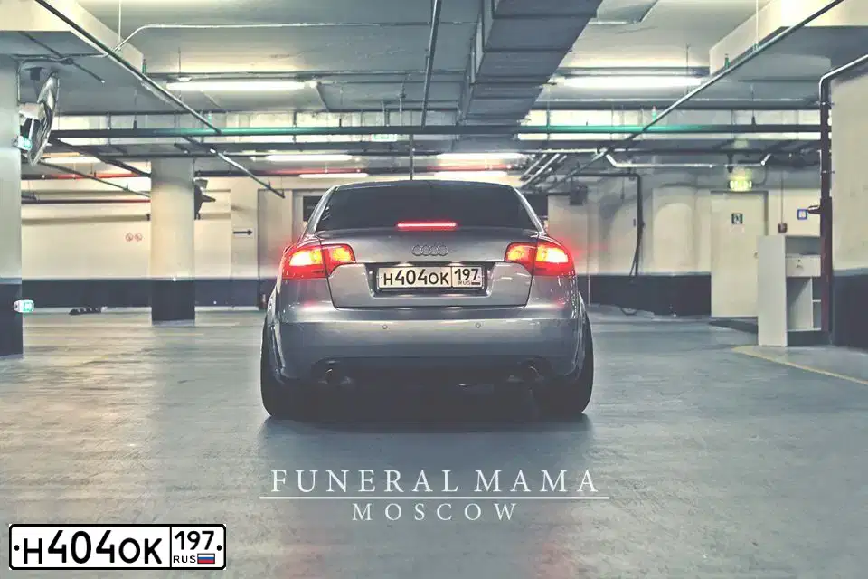 Фото автомобиля AUDI A4, 2005 — госномер Н583СУ126. Цвет: Серый