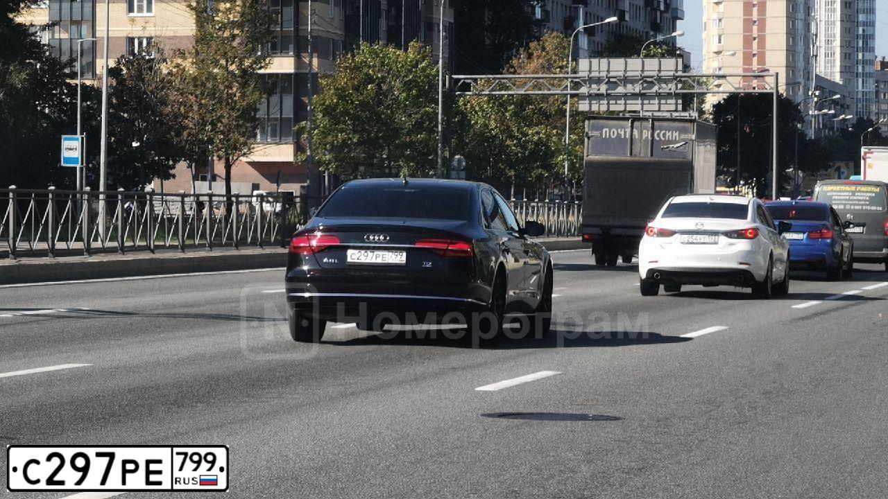 Фото автомобиля AUDI A8, 2015 — госномер С297РЕ799. Цвет: ЧЕРНЫЙ