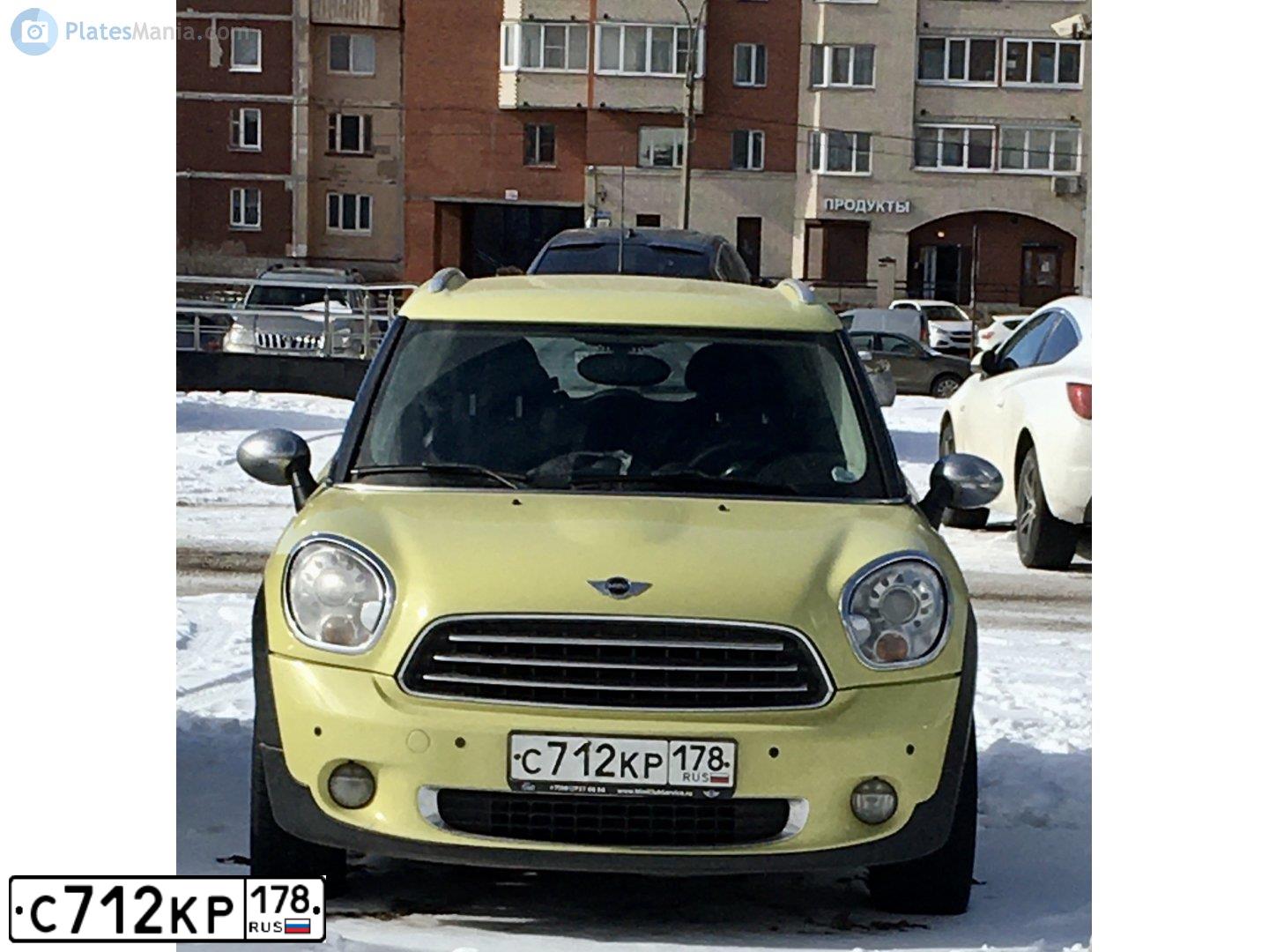 Фото автомобиля MINI МИНИ ОNЕ СОUNТRУМАN, 2011 — госномер С712КР178. Цвет: ЖЕЛТЫЙ