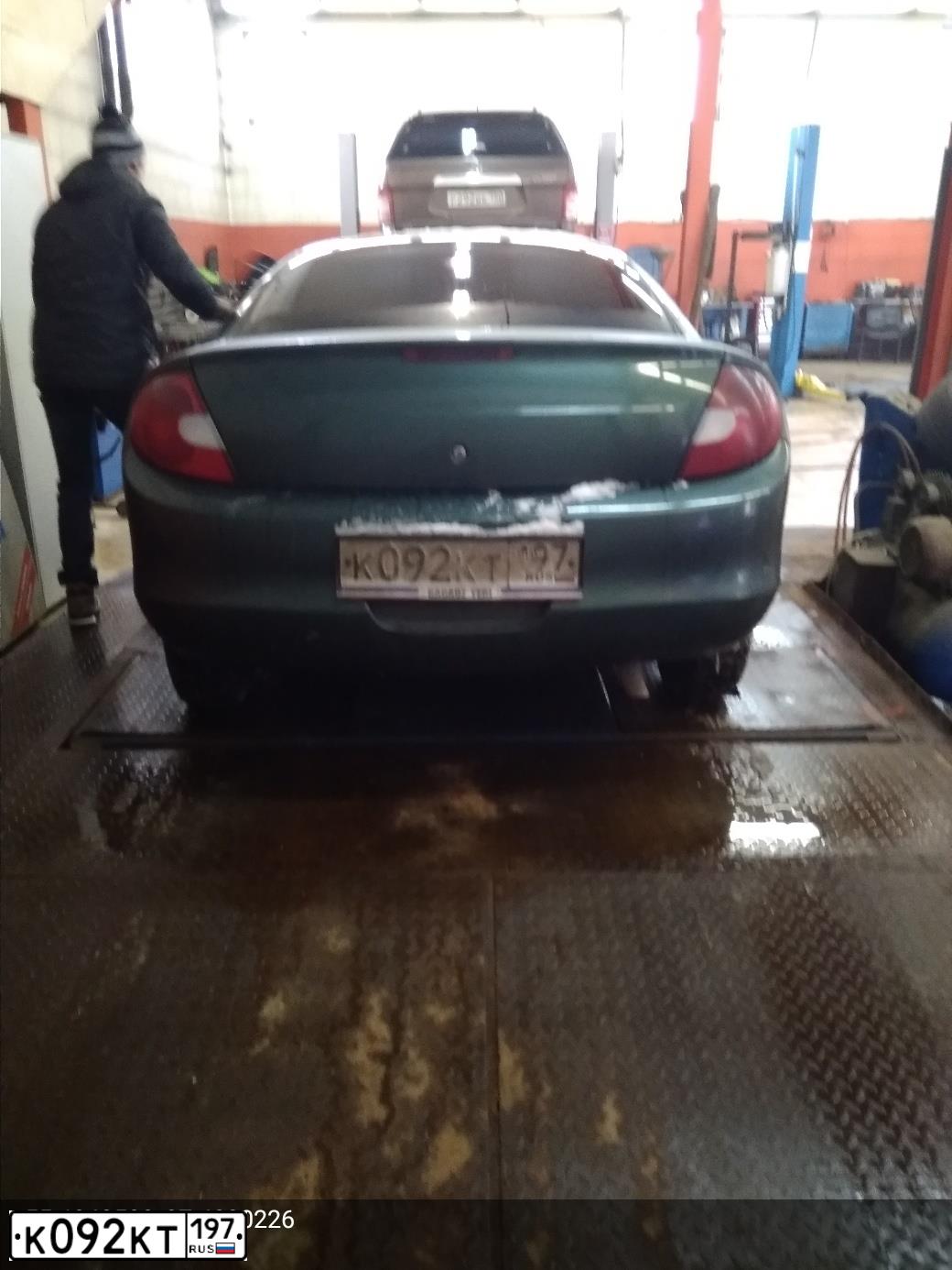 Фото автомобиля DODGE NEON, 2000 — госномер К092КТ197. Цвет: ЗЕЛЕНЫЙ
