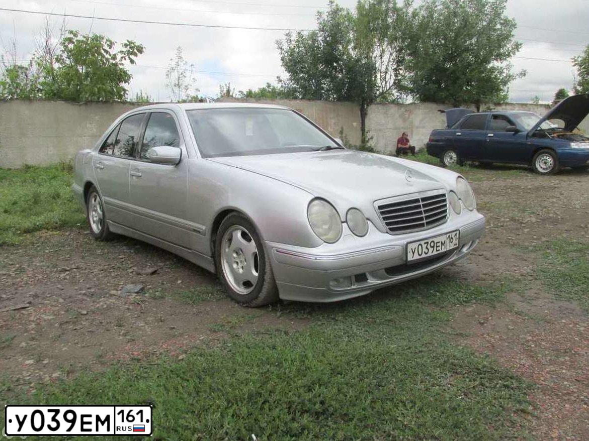 Фото автомобиля MERCEDES E-KLASSE, 2000 — госномер У039ЕМ161. Цвет: Белый