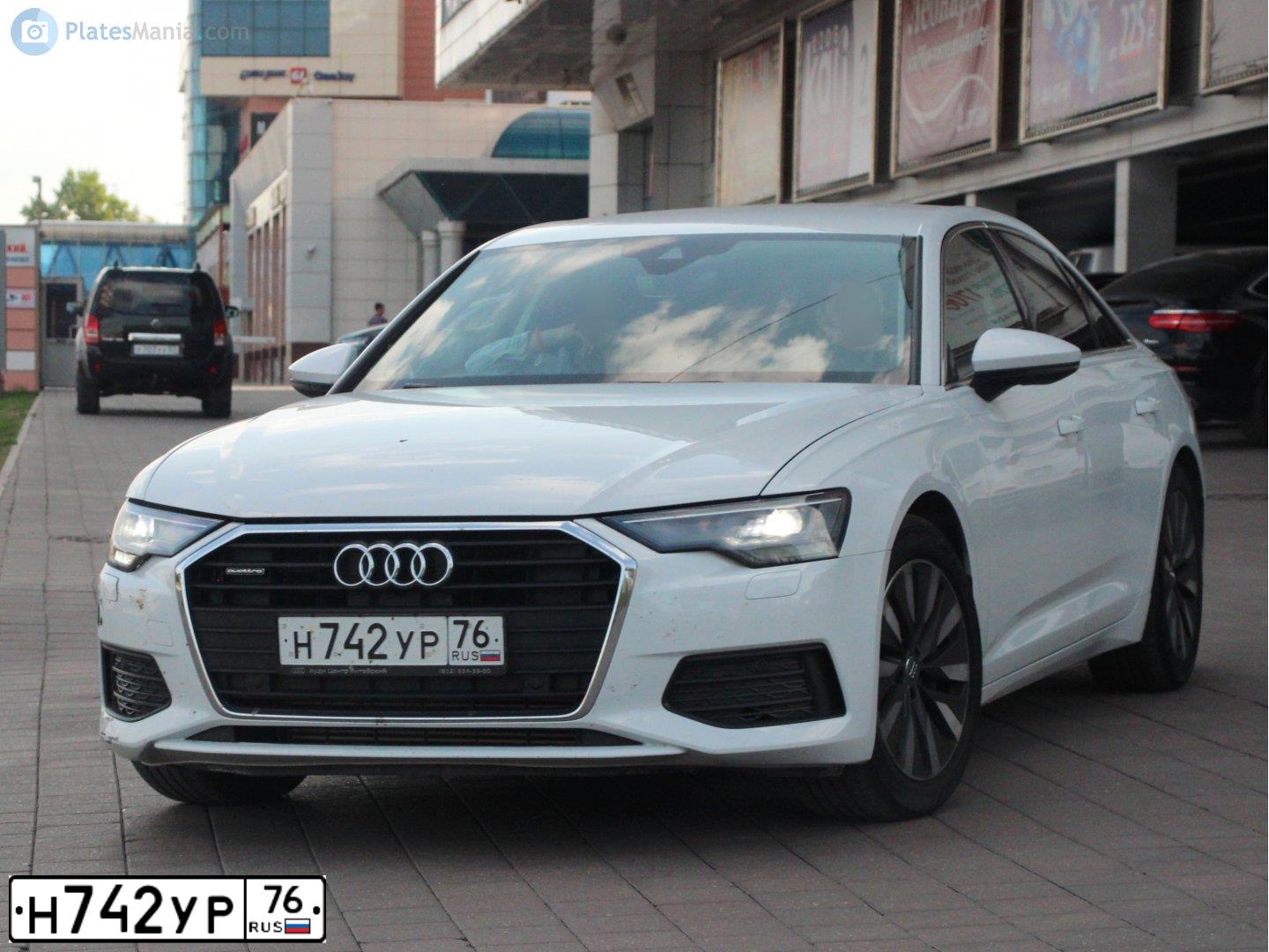 Фото автомобиля AUDI A6, 2019 — госномер Н742УР76. Цвет: Белый