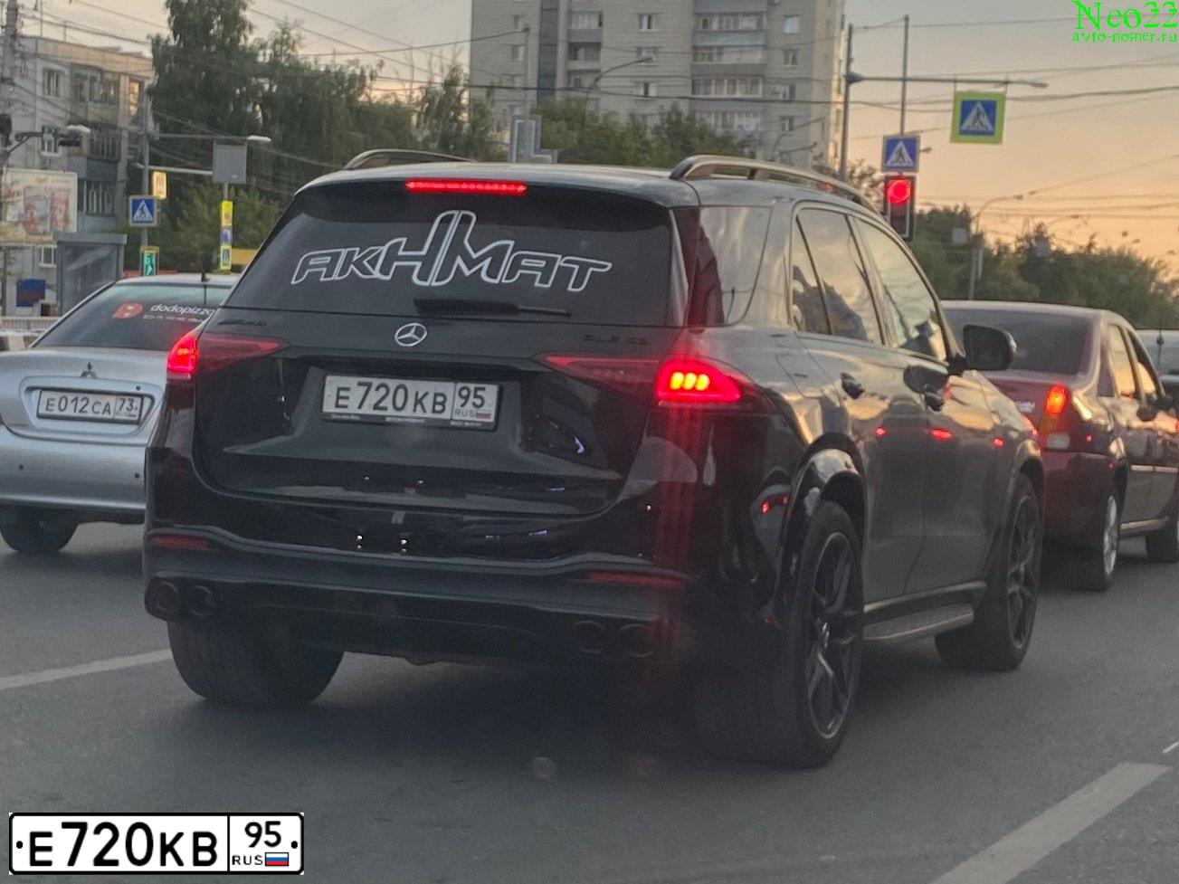 Фото автомобиля MERCEDES GLE-KLASSE, 2020 — госномер Е720КВ95. Цвет: ЧЕРНЫЙ