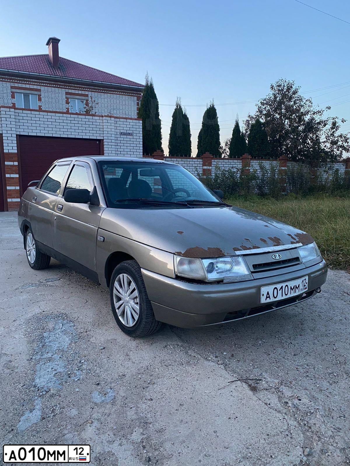 Фото автомобиля LADA 2110, 2002 — госномер А010ММ12. Цвет: СЕРЕБРИСТЫЙ СЕРО-ЗЕЛЕНЫЙ