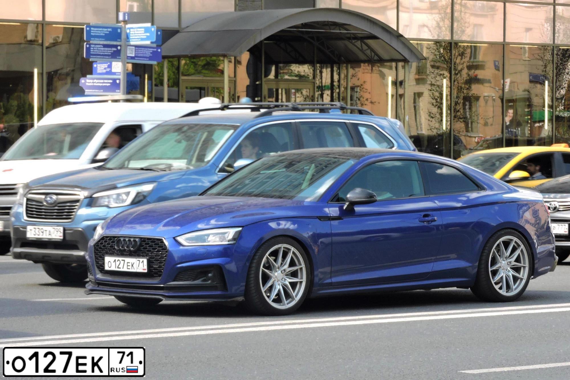Фото автомобиля AUDI A5, 2019 — госномер О127ЕК71. Цвет: синий