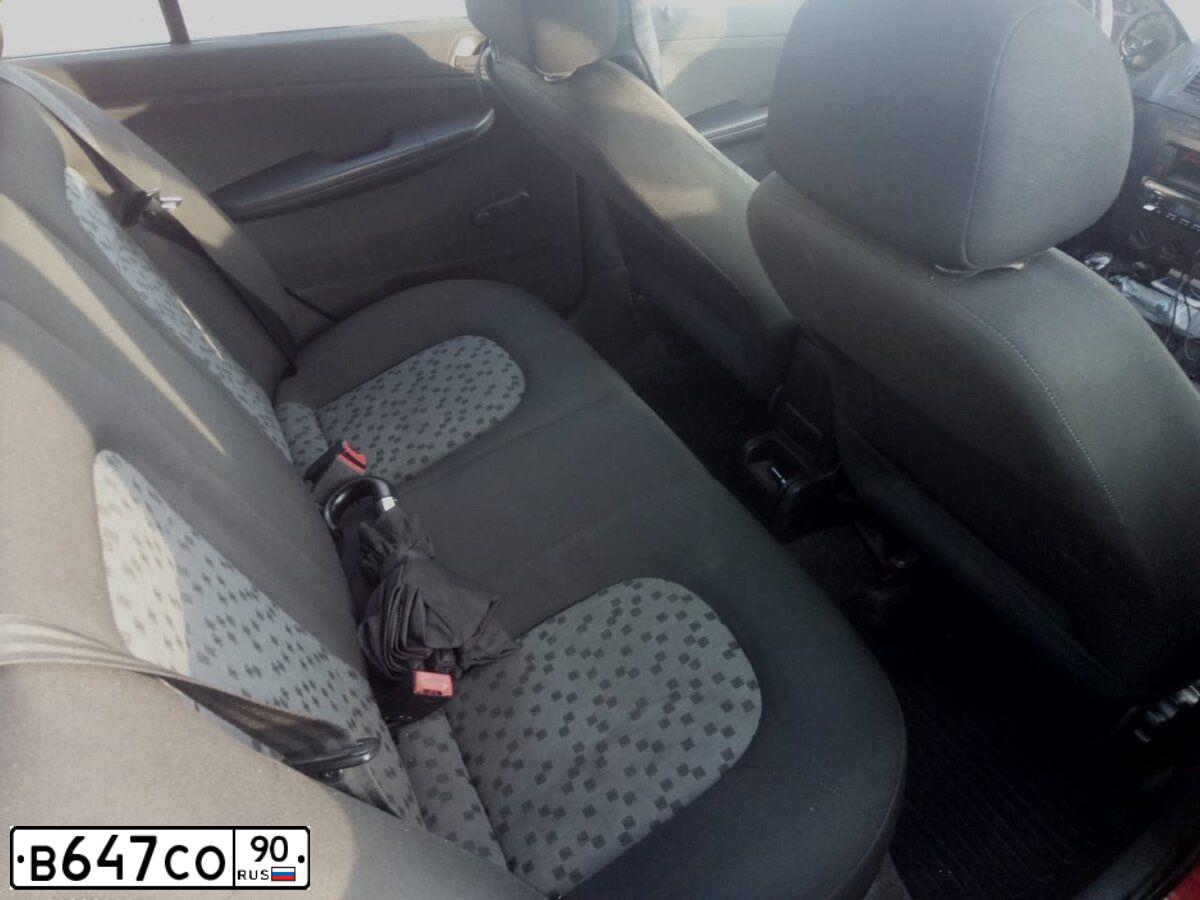 Фото автомобиля SKODA FABIA, 2004 — госномер М459МО67. Цвет: Красный