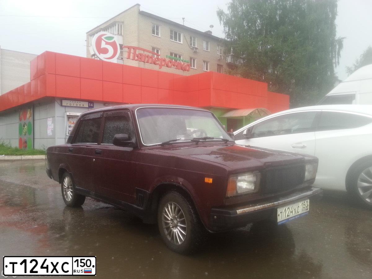 Фото автомобиля LADA 2107, 2009 — госномер Т124ХС150. Цвет: ВИШНЕВЫЙ