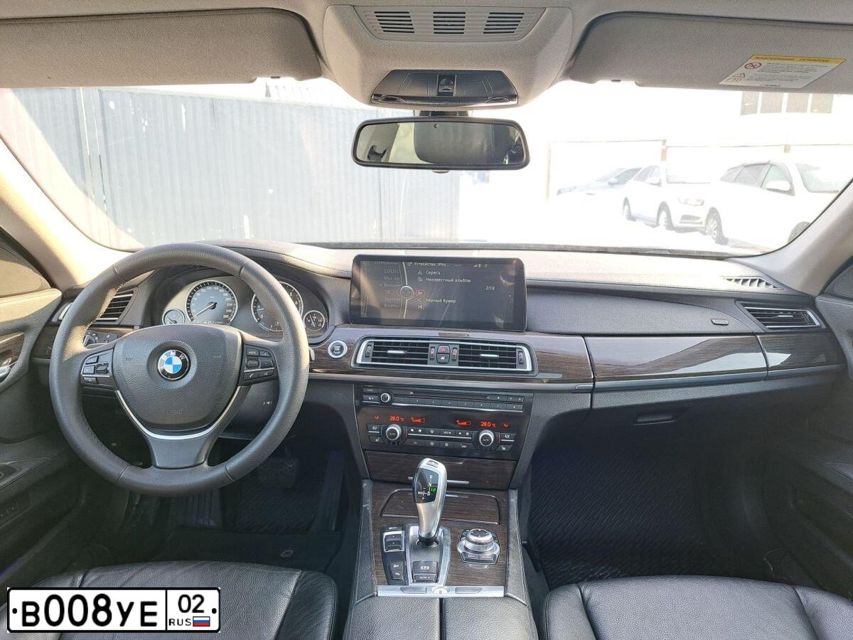Фото автомобиля BMW SERIE 7, 2011 — госномер О001КС98. Цвет: ЧЕРНЫЙ