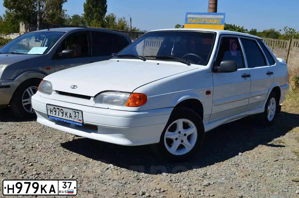 Фото автомобиля VAZ 2115 SAMARA, 2011 — госномер Н979КА37. Цвет: Белый