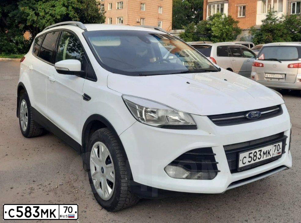 Фото автомобиля FORD KUGA, 2013 — госномер С583МК70. Цвет: Белый