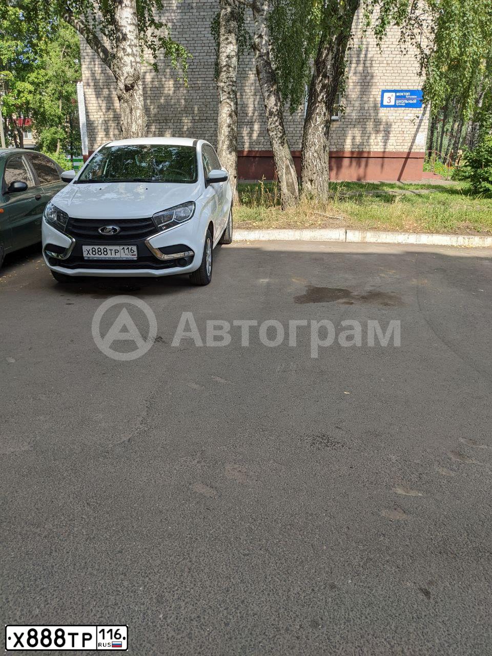 Фото автомобиля LADA XRAY, 2016 — госномер Х888ТР116. Цвет: БЕЛЫЙ
