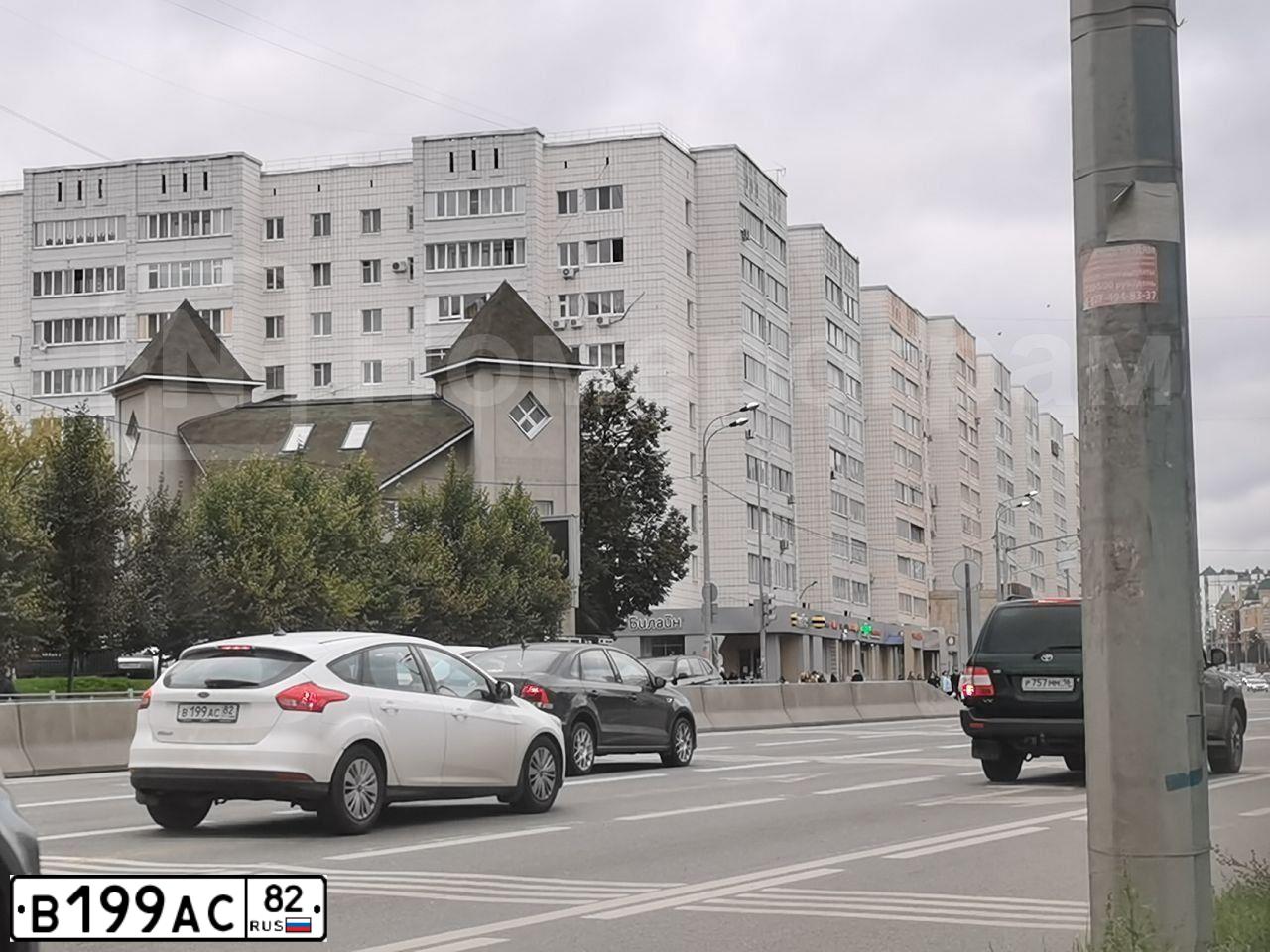 Фото автомобиля ФОРД ФОКУС, 2016 — госномер В041АО702. Цвет: Белый