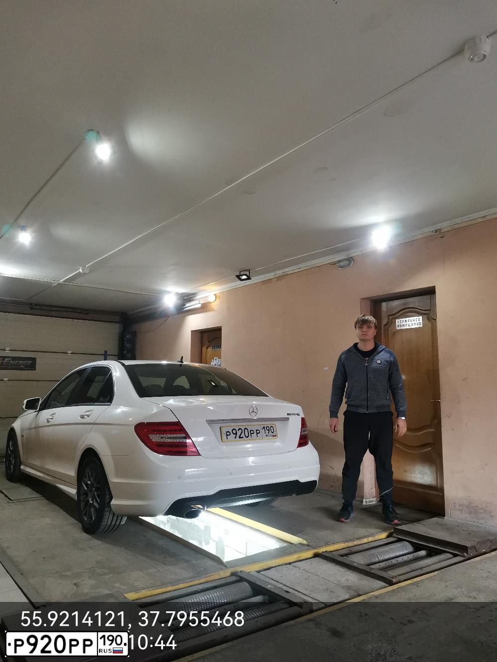 Фото автомобиля MERCEDES-BENZ C180, 2011 — госномер А062АН172