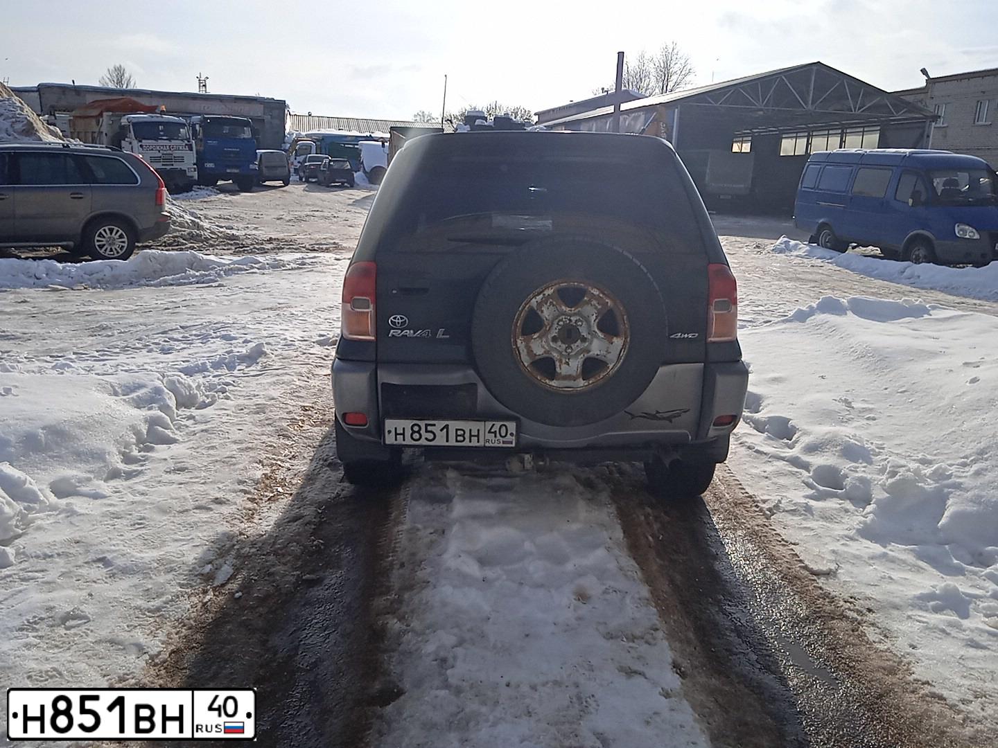 Фото автомобиля TOYOTA RAV4, 2000 — госномер Е505МЕ40. Цвет: ЧЕРНЫЙ