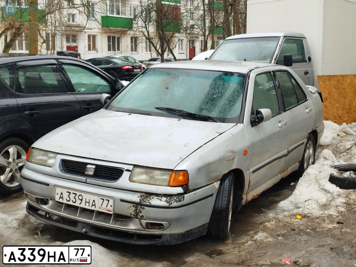 Фото автомобиля SEAT TOLEDO, 1997 — госномер А339НА77. Цвет: СЕРЫЙ