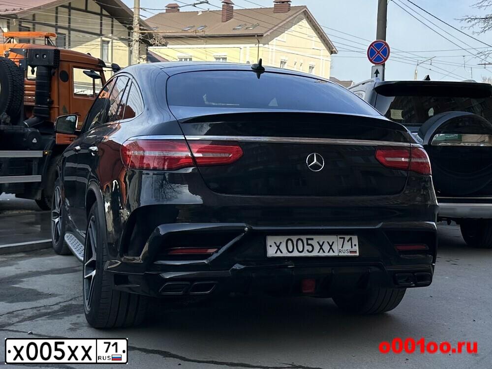 Фото автомобиля MERCEDES GLE-KLASSE, 2018 — госномер Х005ХХ71. Цвет: ЧЕРНЫЙ
