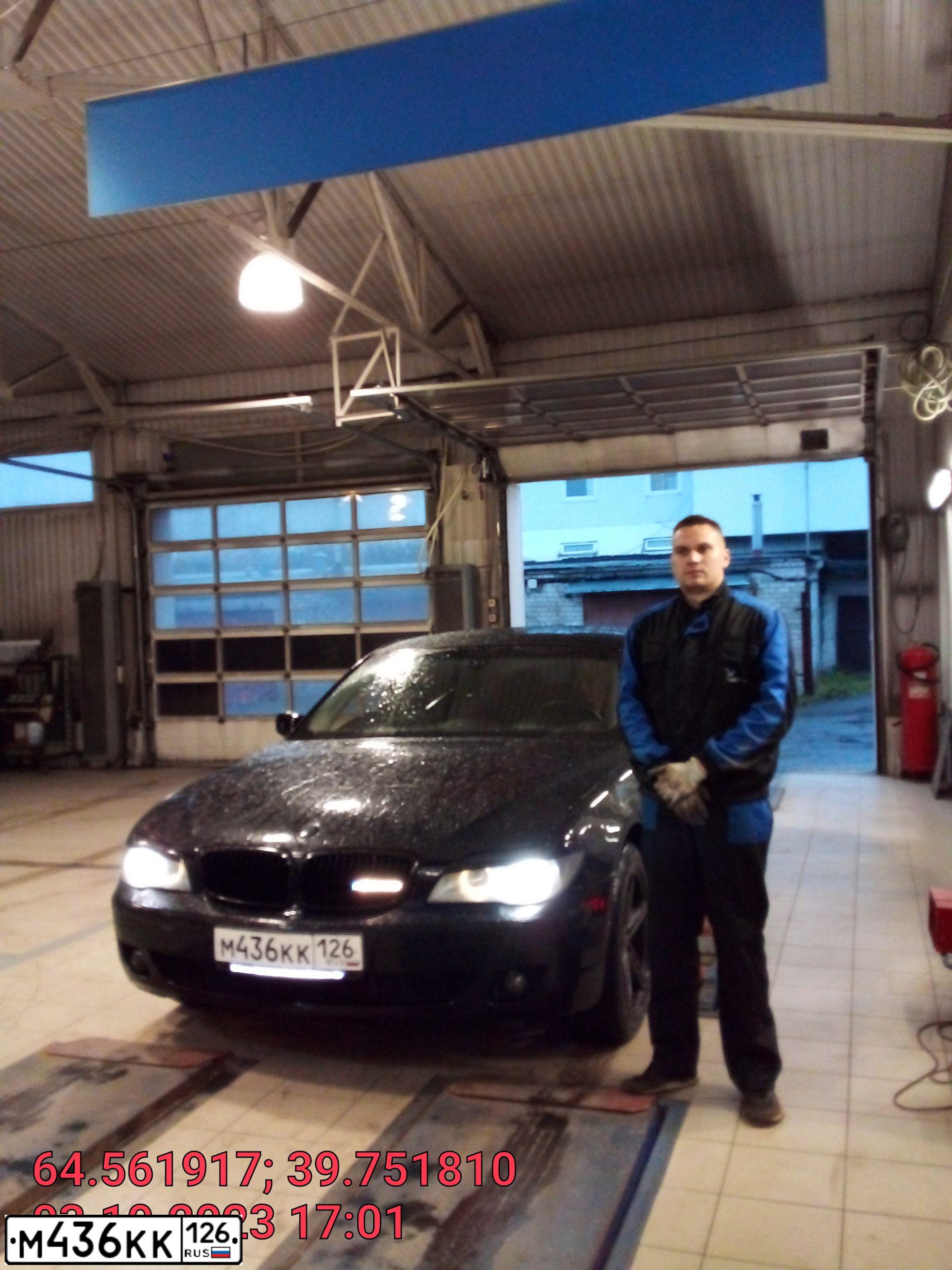 Фото автомобиля BMW 7ER, 2006 — госномер О275ОК29. Цвет: ЧЕРНЫЙ