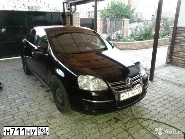 Фото автомобиля VOLKSWAGEN JETTA, 2006 — госномер М922АХ82. Цвет: ЧЕРНЫЙ
