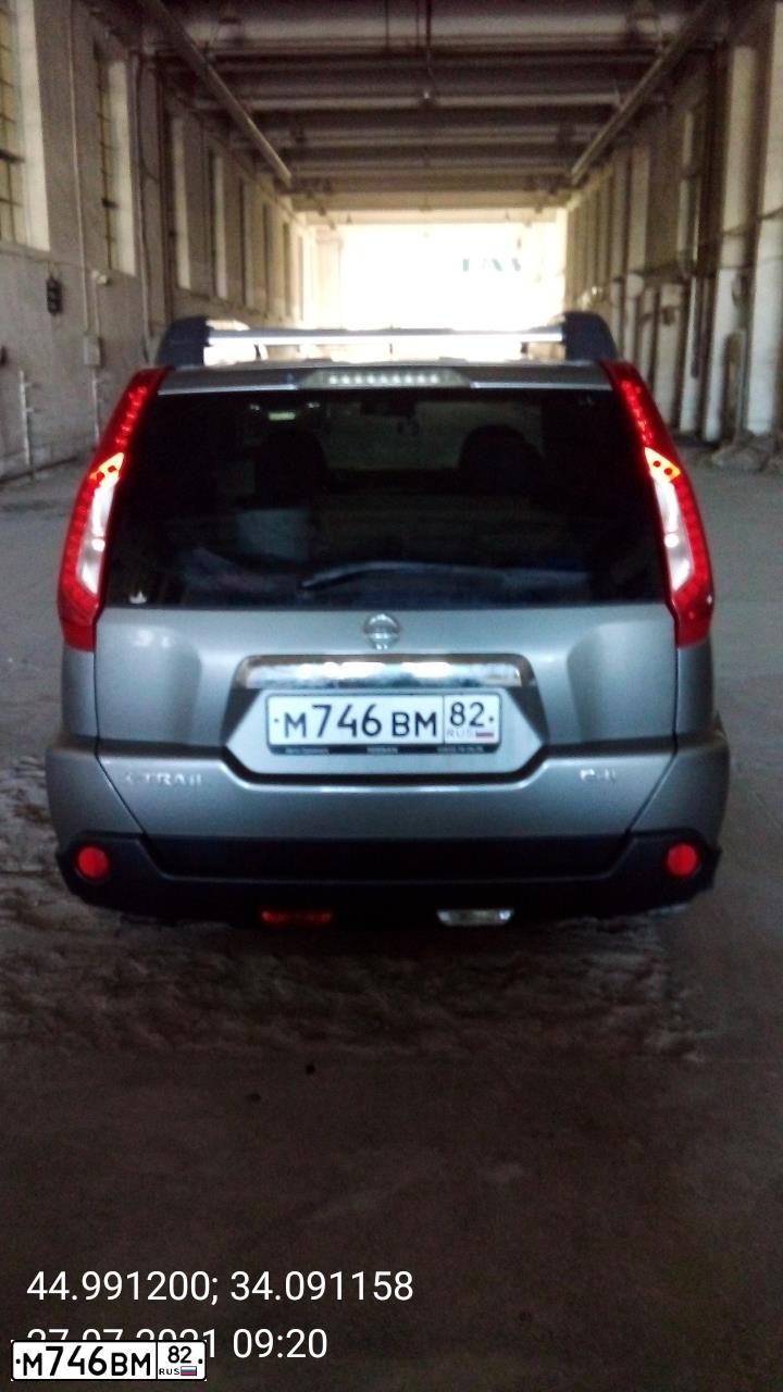 Фото автомобиля NISSAN X-TRAIL, 2013 — госномер М746ВМ82. Цвет: СЕРЫЙ