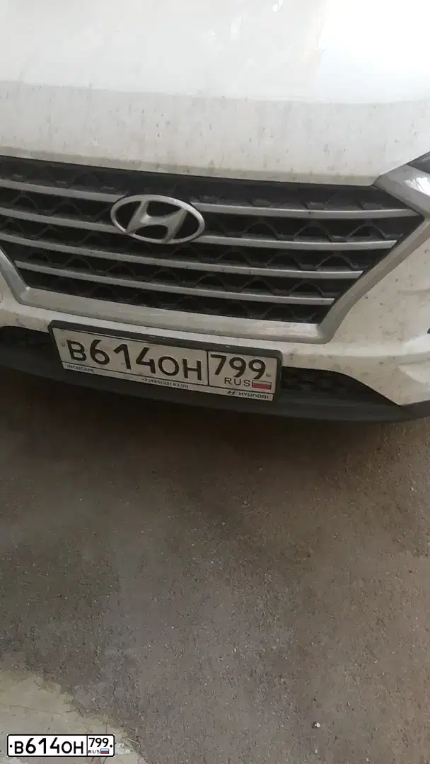 Фото автомобиля HYUNDAI SOLARIS, 2018 — госномер В614ОН799. Цвет: БЕЛЫЙ