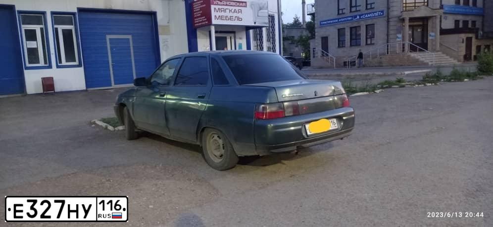 Фото автомобиля LADA 2110, 2006 — госномер М685КК763. Цвет: СЕРО-СИНЕ-ЗЕЛЕНЫЙ