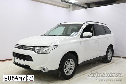 Фото автомобиля MITSUBISHI OUTLANDER, 2013 — госномер М887МР159. Цвет: Белый