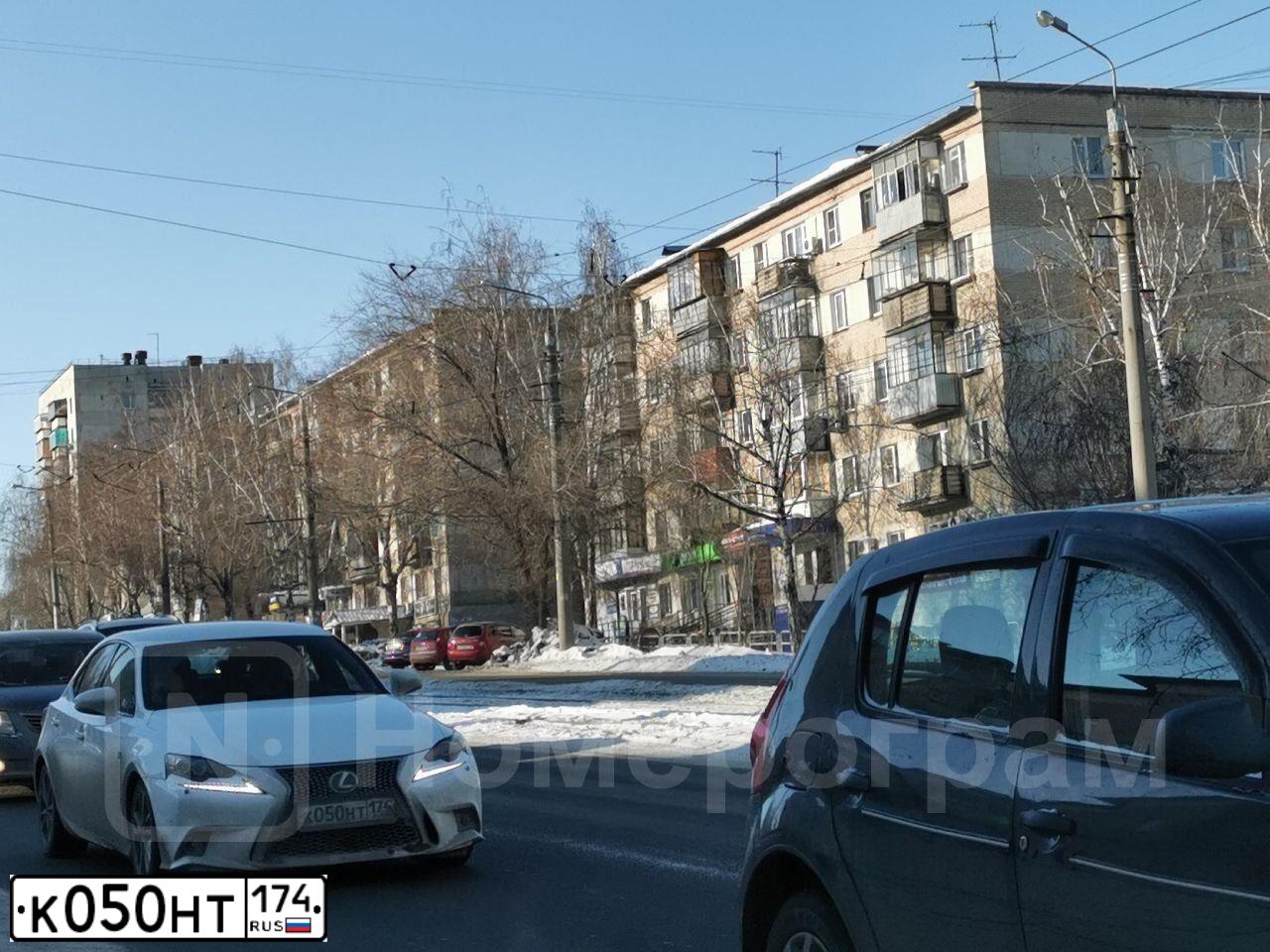 Фото автомобиля LEXUS IS250, 2014 — госномер О996КУ774. Цвет: Белый