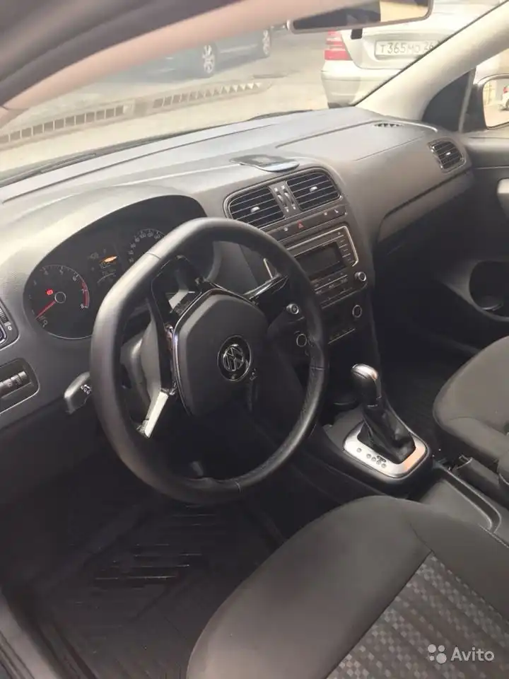 Фото автомобиля VOLKSWAGEN POLO, 2017 — госномер О590КО126