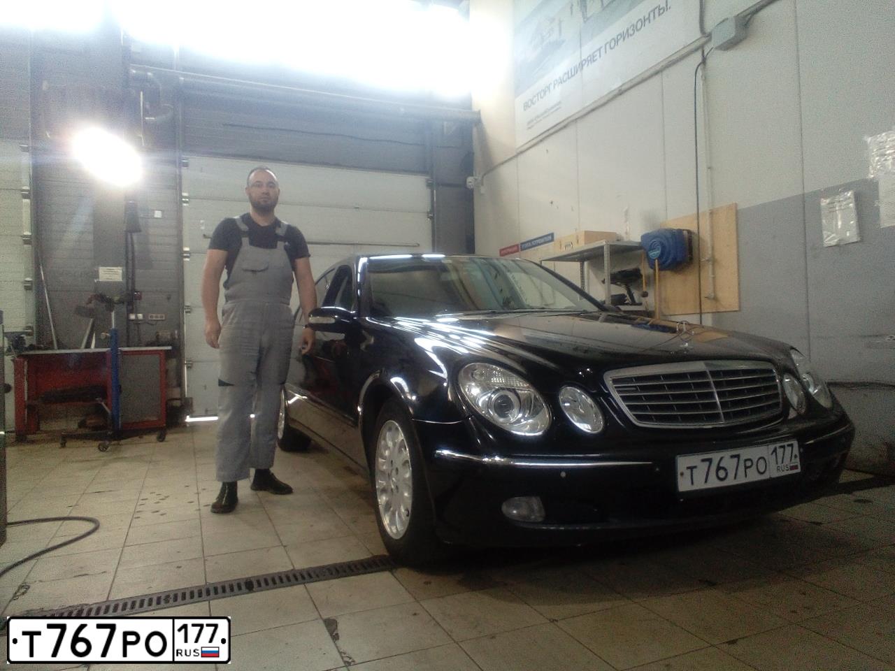 Фото автомобиля MERCEDES-BENZ E240, 2004 — госномер С691ВК198. Цвет: ЧЕРНЫЙ