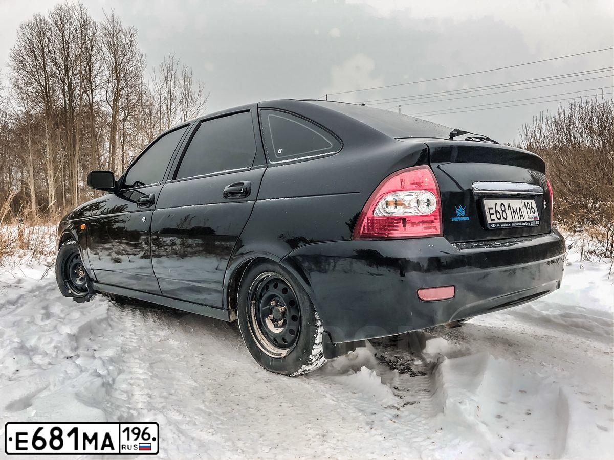 Фото автомобиля LADA 2172 PRIORA, 2010 — госномер М342ТУ196. Цвет: Сине-Черный
