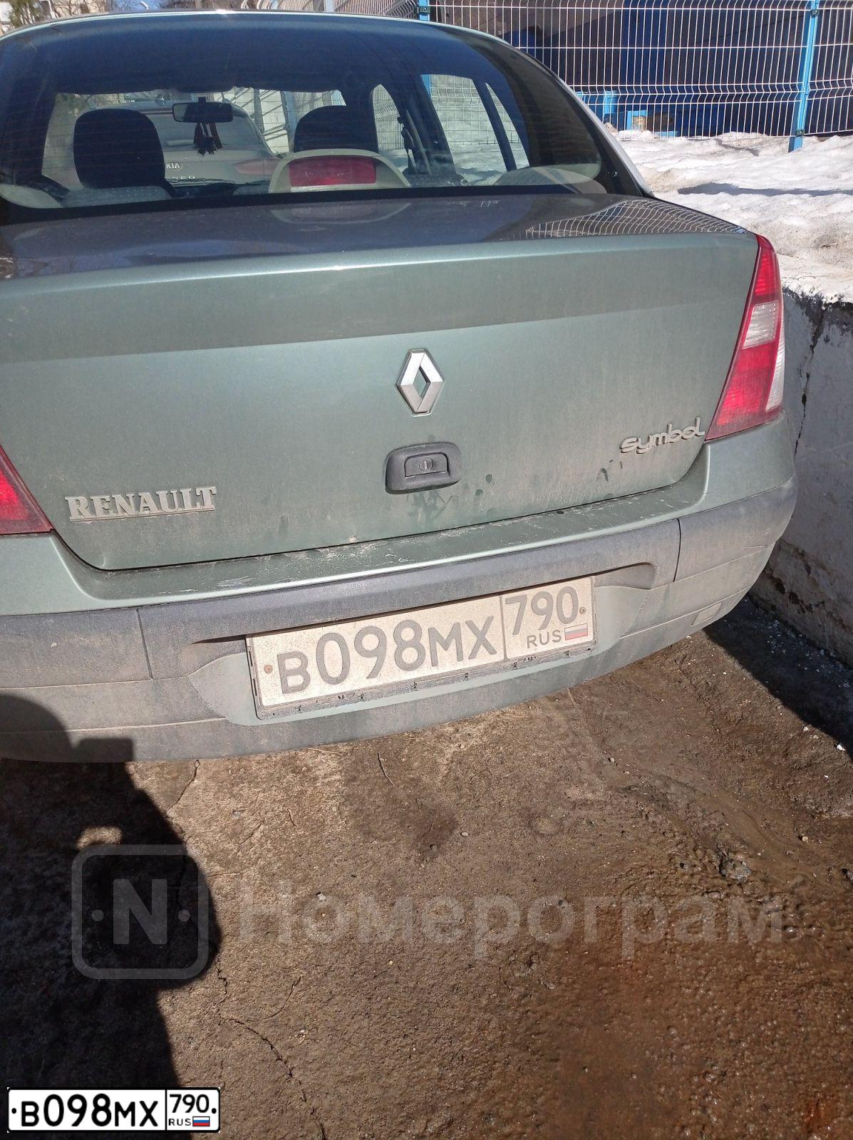 Фото автомобиля RENAULT SYMBOL, 2004 — госномер В098МХ790. Цвет: Зеленый Серый